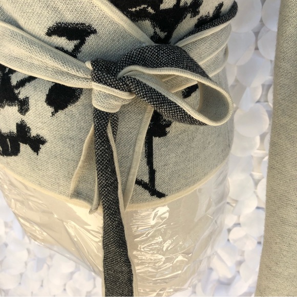 DVF Diane Von Furstenberg Cream, grey & black wrap sweater small Wool Wr… - Picture 3 of 12